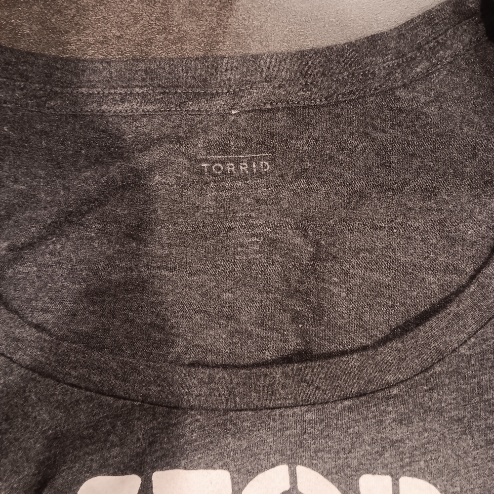 Torrid women's graphic tshirt black - Picture 2 of 5